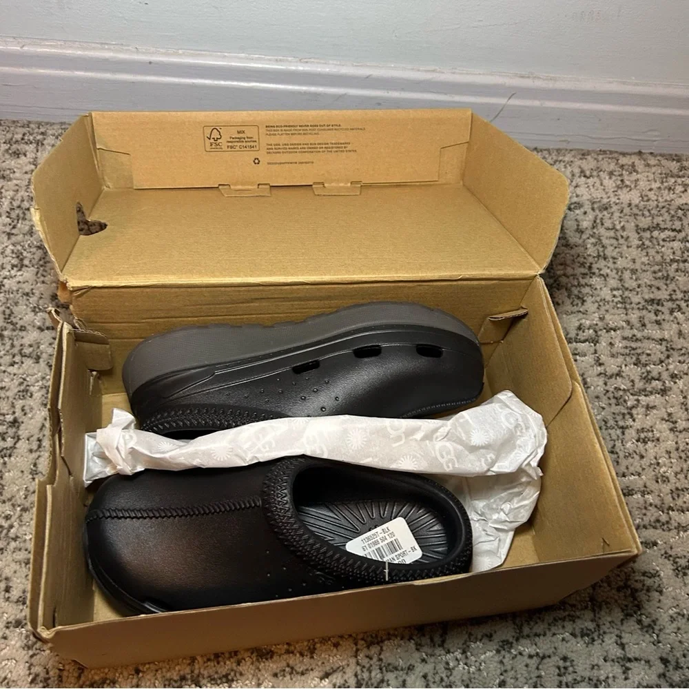 NWT Ugg Black Tasman Sport Slip-On Shoes Size 12 Girls